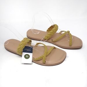 Hilda Braided Strappy Footbed Sandals - Universal Thread™ Bone Size: 11